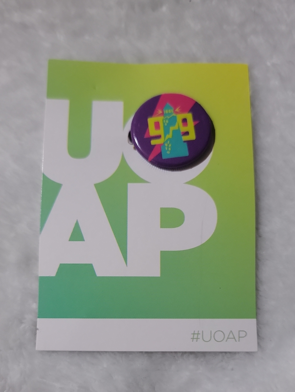 Universal Passholder Pin